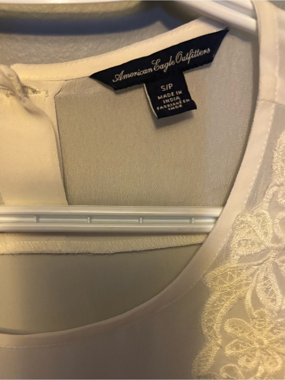 American Eagle White Mesh/Lace Blouse - Picture 2 of 5